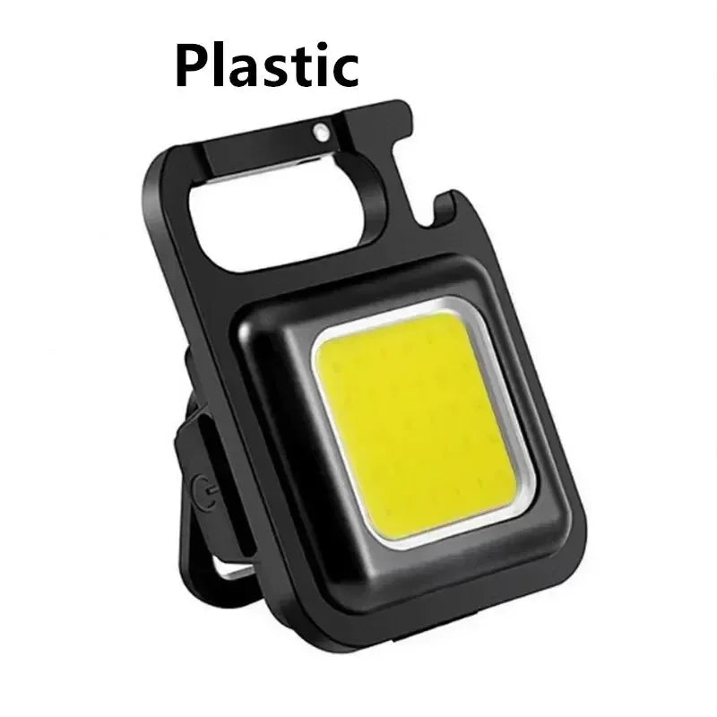 Mini LED-nyckelringsficklampa â USB-C-laddningsbar, 300 lumen, IPX7 vattentĂ€t
