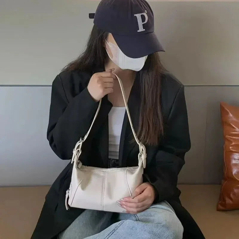 New women's armpit bag retro shoulder bag leather zipper handbag